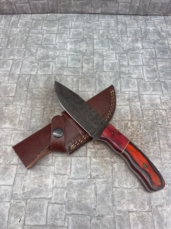 Handmade Damascus Steel Knife with Leather Sheath