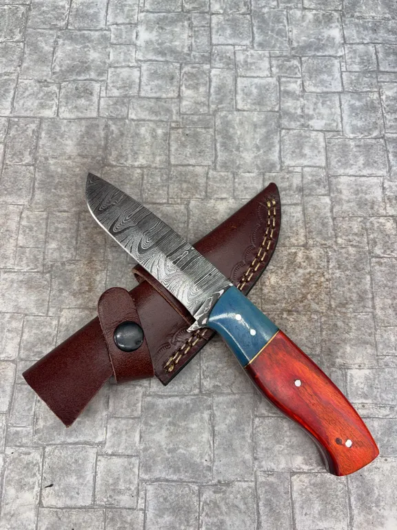 Handmade Damascus Steel Knife with Leather Sheath