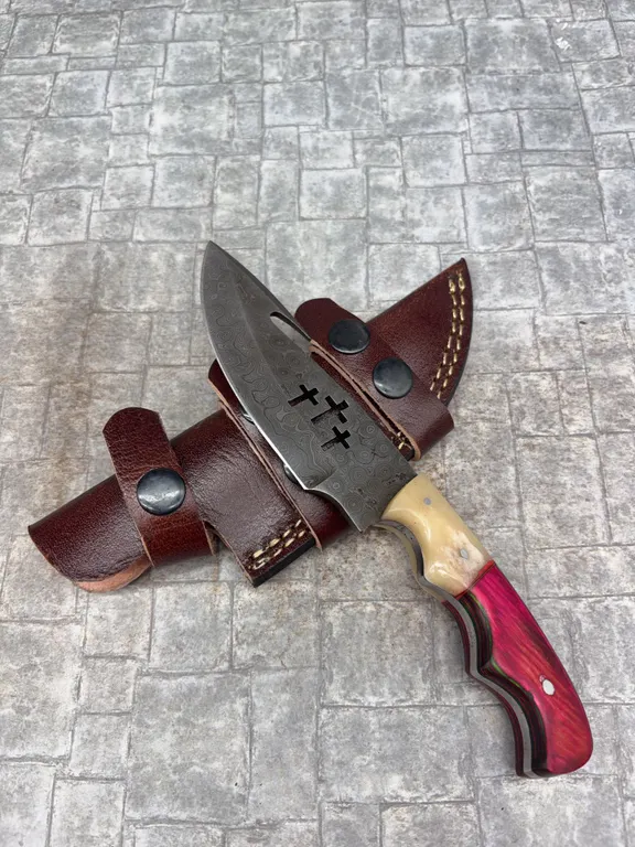 Handmade Damascus Steel Knife with Leather Sheath