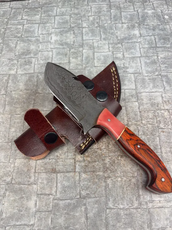 Handmade Damascus Steel Knife with Leather Sheath