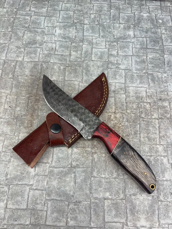 Handmade Damascus Steel Knife with Leather Sheath