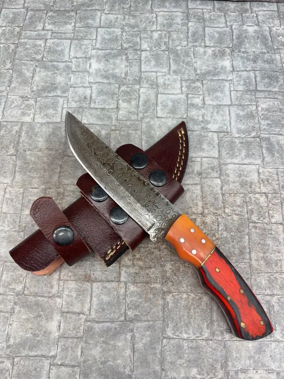 Handmade Damascus Steel Knife with Leather Sheath