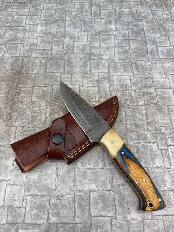 Handmade Damascus Steel Knife with Leather Sheath