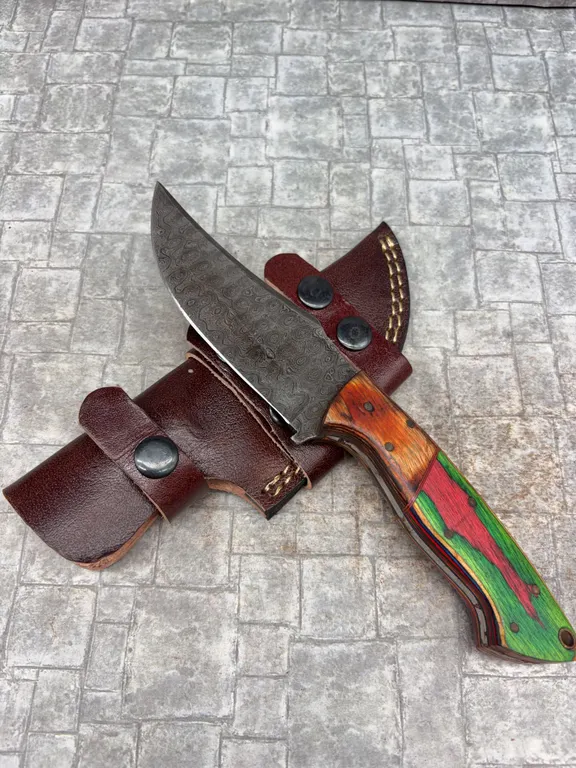 Handmade Damascus Steel Knife with Leather Sheath