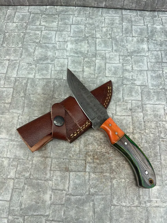 Handmade Damascus Steel Knife with Leather Sheath