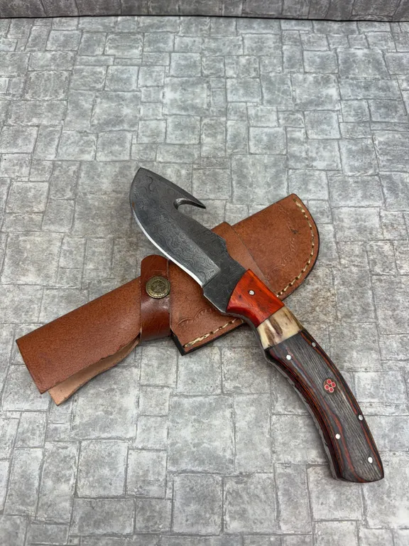 Handmade Damascus Steel Knife with Leather Sheath