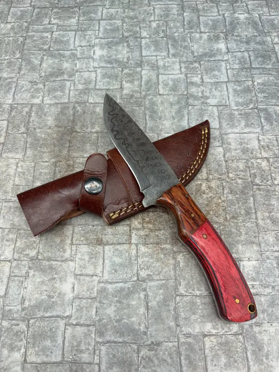 Handmade Damascus Steel Knife with Leather Sheath
