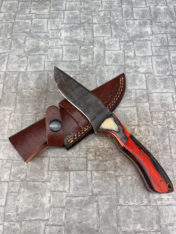 Handmade Damascus Steel Knife with Leather Sheath