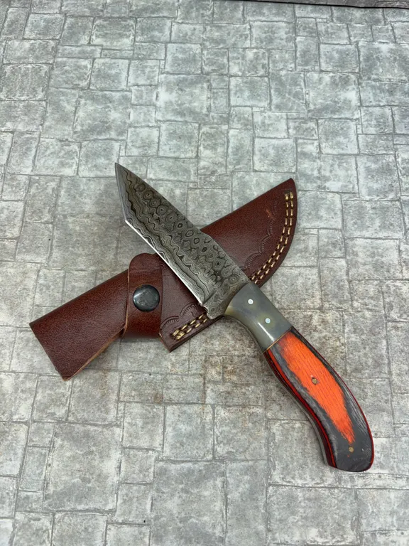 Handmade Damascus Steel Knife with Leather Sheath