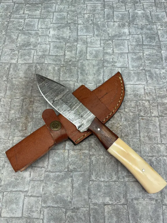 Handmade Damascus Steel Knife with Leather Sheath