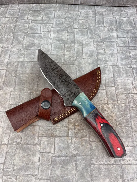 Handmade Damascus Steel Knife with Leather Sheath