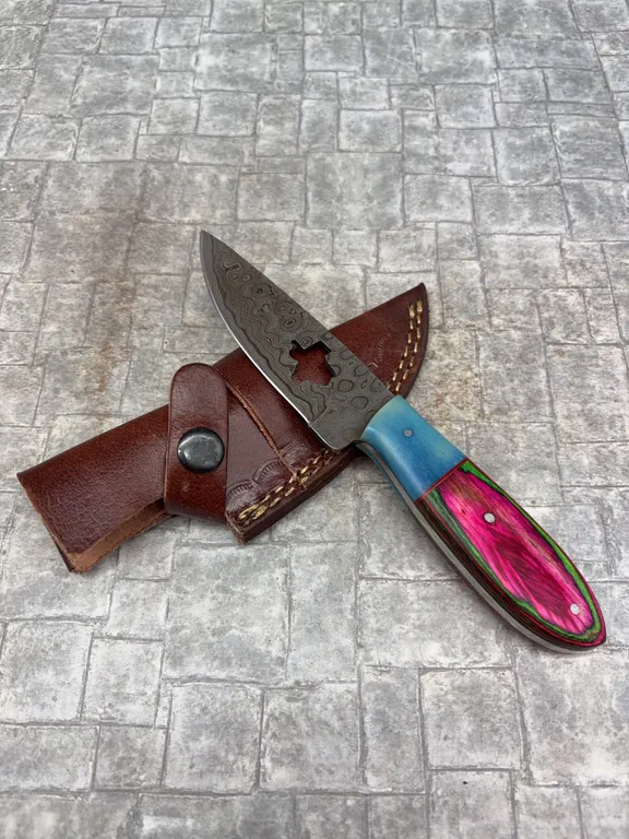 Handmade Damascus Steel Knife with Leather Sheath