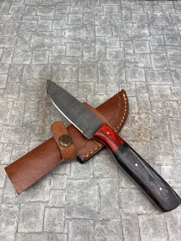 Handmade Damascus Steel Knife with Leather Sheath