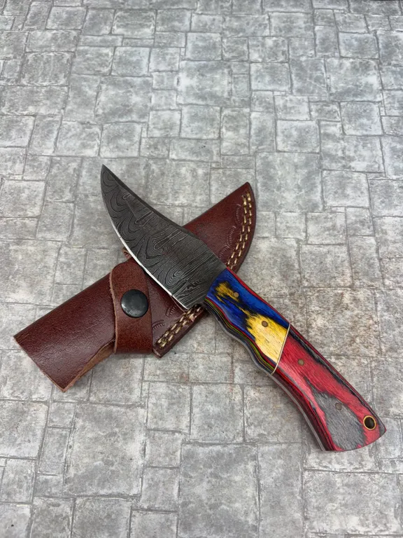 Handmade Damascus Steel Knife with Leather Sheath