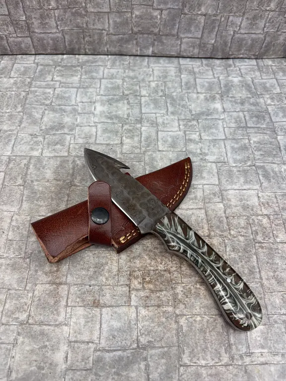 Handmade Damascus Steel Knife with Leather Sheath
