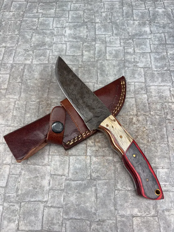 Handmade Damascus Steel Knife with Leather Sheath