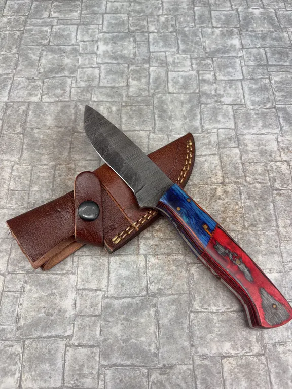 Handmade Damascus Steel Knife with Leather Sheath