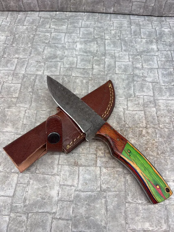 Handmade Damascus Steel Knife with Leather Sheath