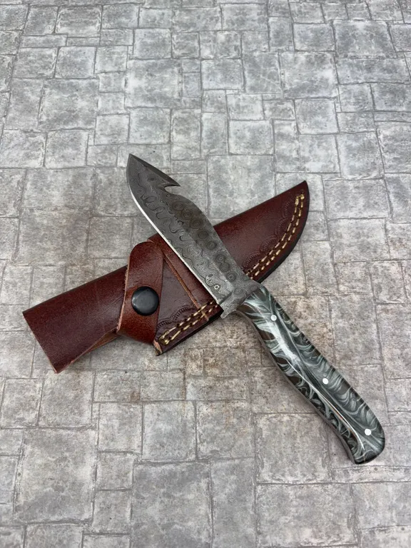 Handmade Damascus Steel Knife with Leather Sheath