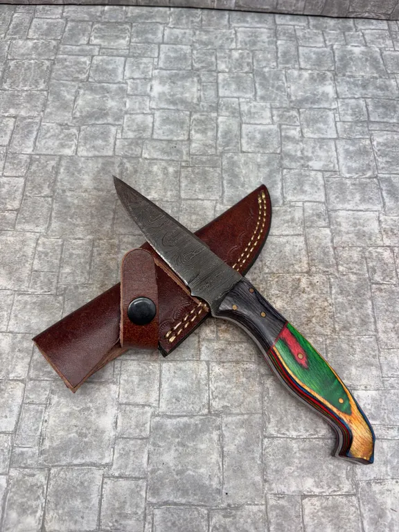 Handmade Damascus Steel Knife with Leather Sheath