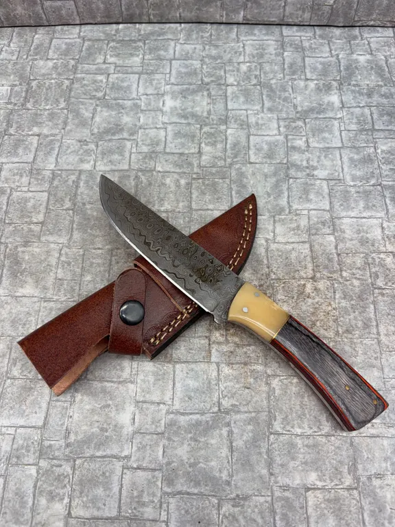 Handmade Damascus Steel Knife with Leather Sheath