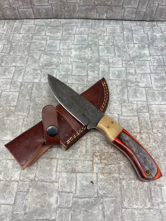 Handmade Damascus Steel Knife with Leather Sheath