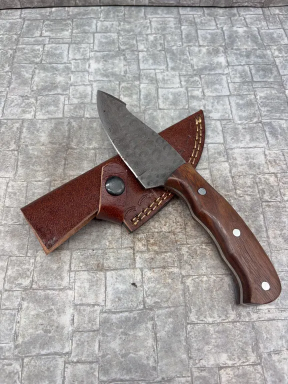 Handmade Damascus Steel Knife with Leather Sheath