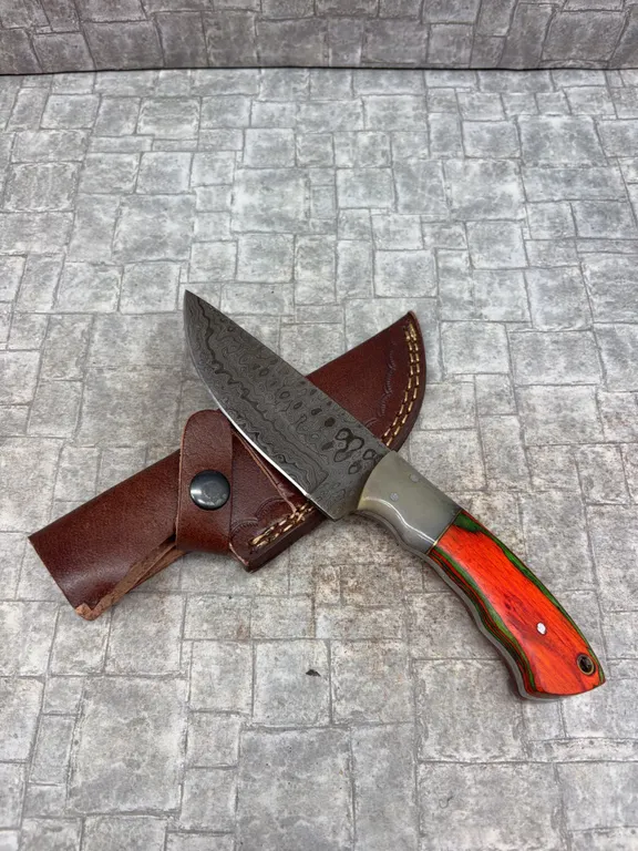 Handmade Damascus Steel Knife with Leather Sheath