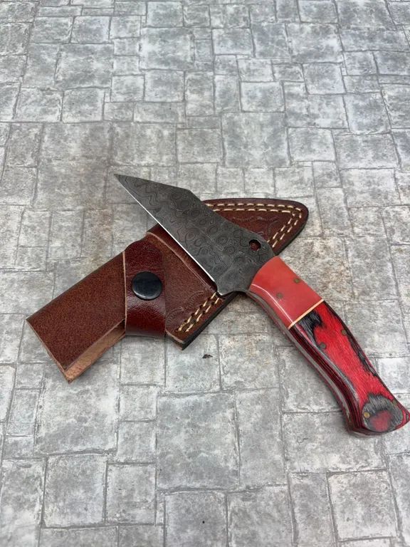 Handmade Damascus Steel Knife with Leather Sheath