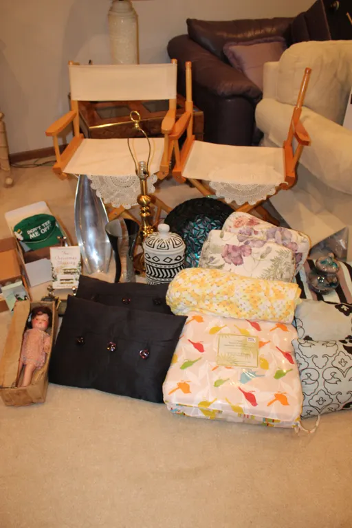 Chairs, Décor & Textiles