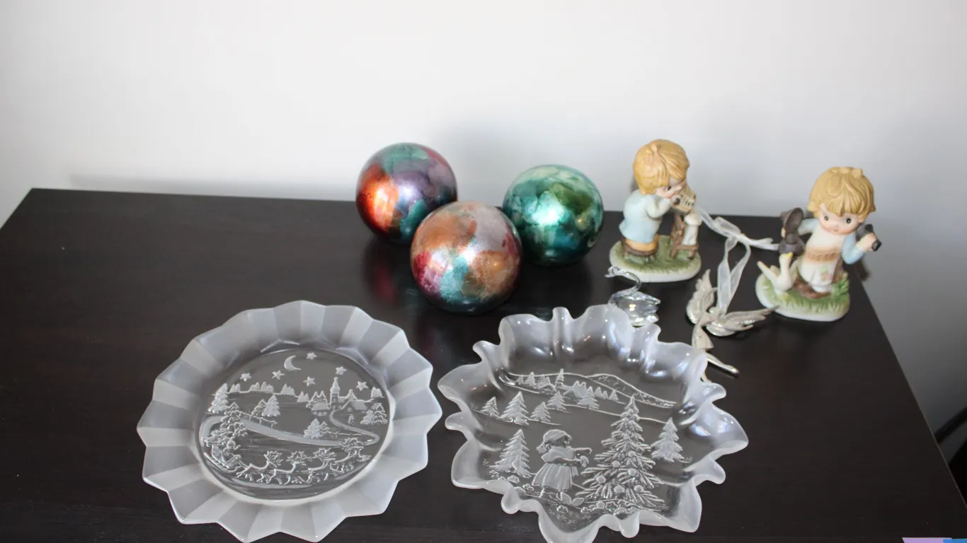 Glassware & Figurines
