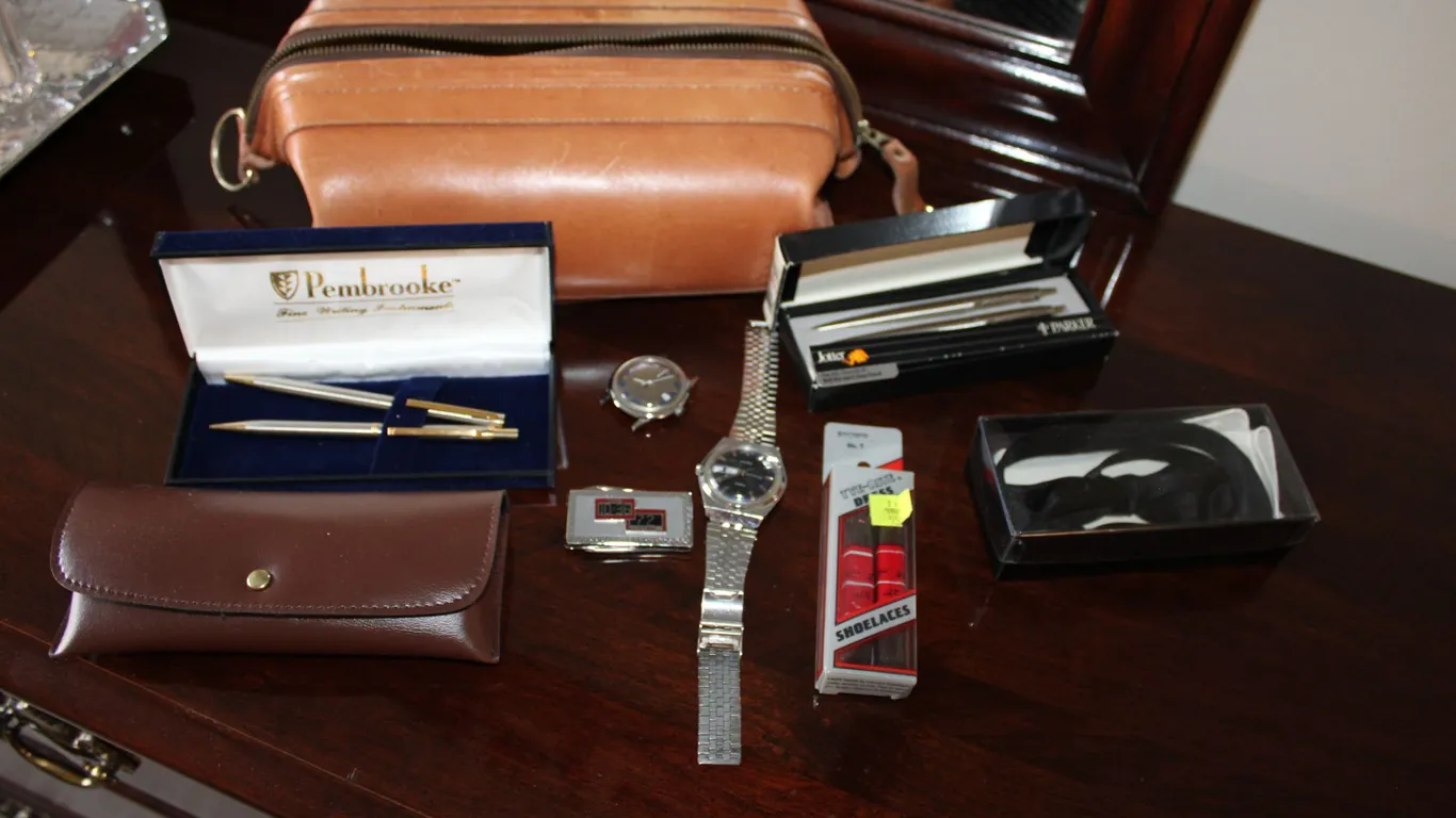 Watches, Pens & Accessories