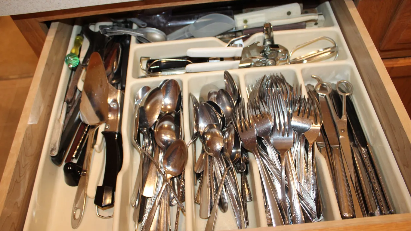 Flatware & Utensils