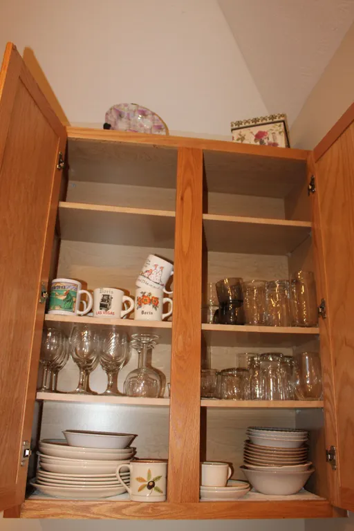 Drinkware & Dishware