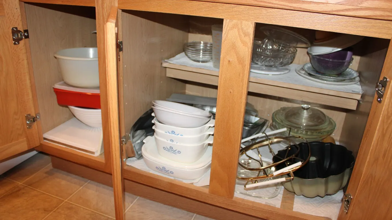 CorningWare & Kitchenware