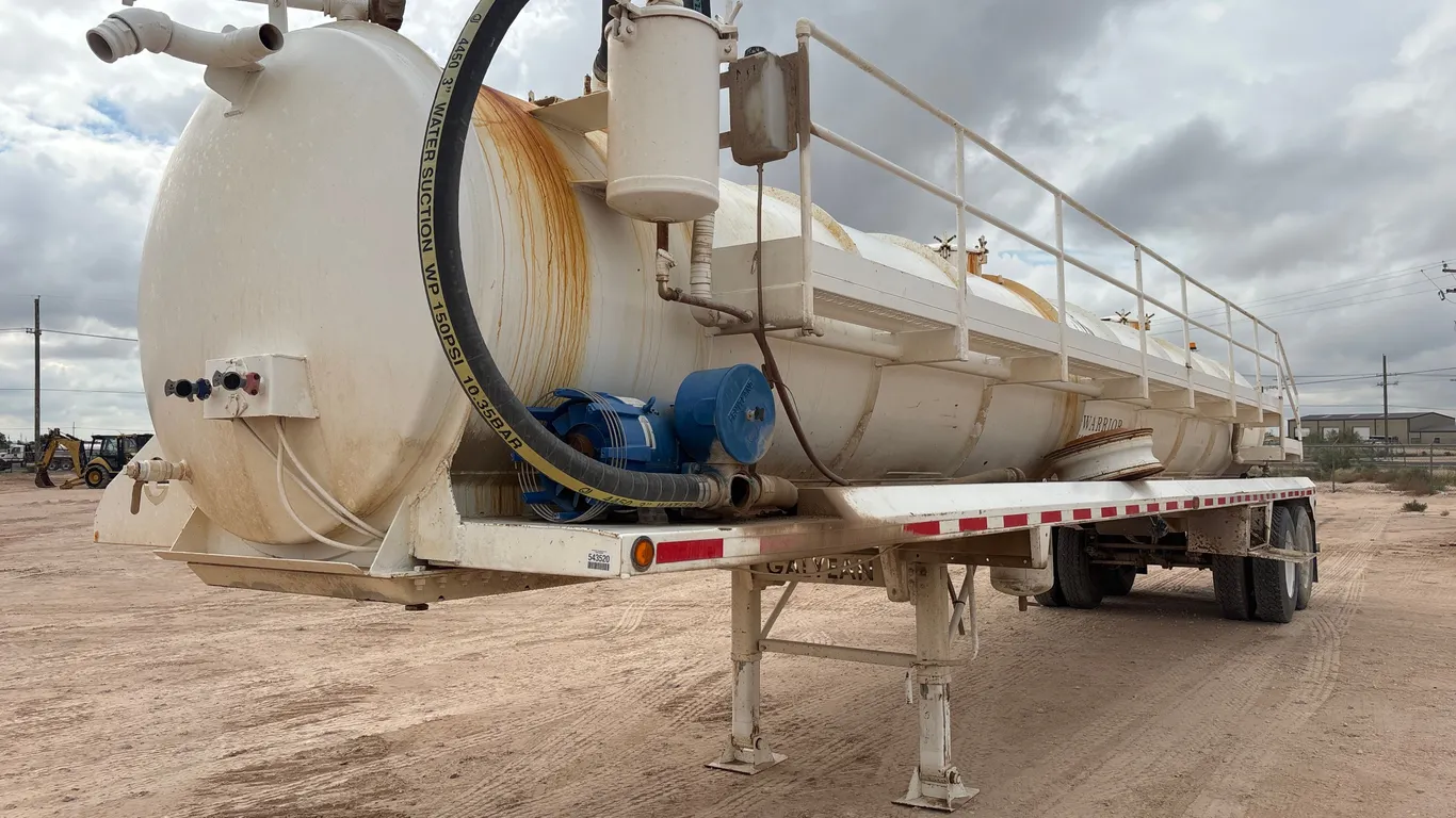 2011 GALYEAN 130 BBL T/A VACUUM TRAILER VIN: 1G9VT4027BH017538