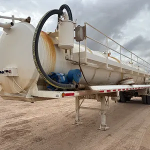 2011 GALYEAN 130 BBL T/A VACUUM TRAILER VIN: 1G9VT4027BH017538