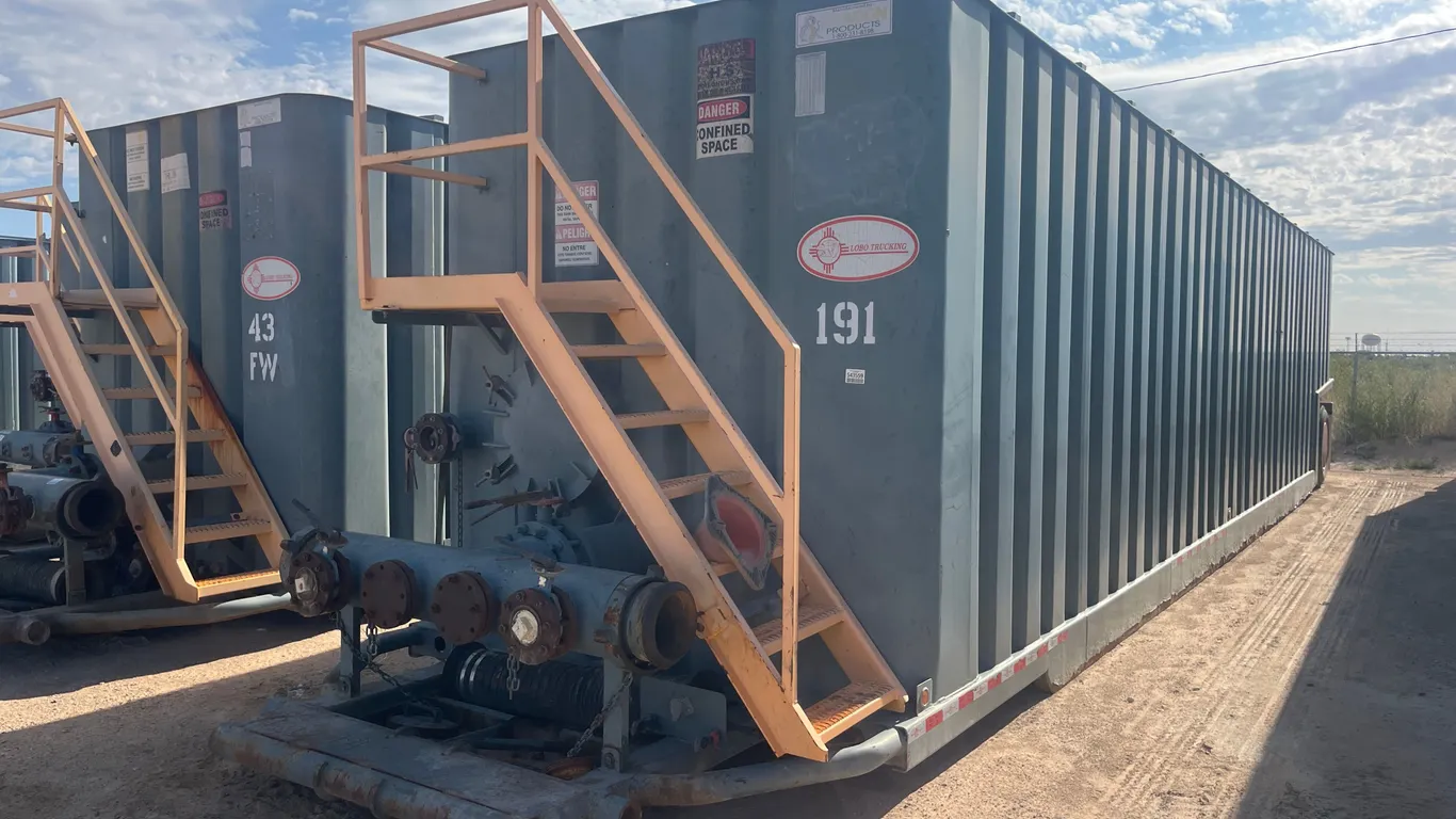 DRAGON FRAC TANK TRAILER