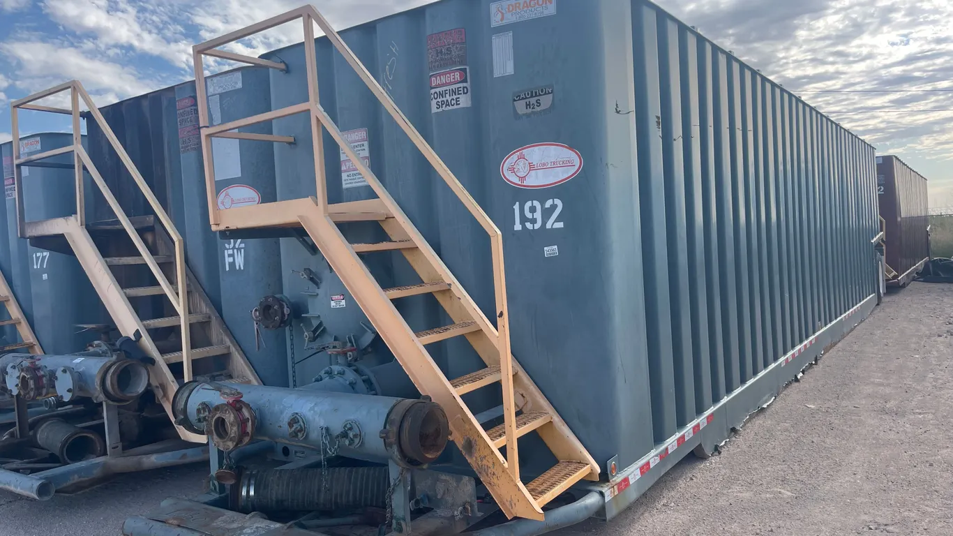 DRAGON FRAC TANK TRAILER
