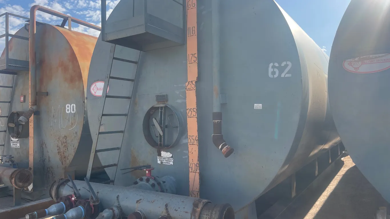 10’ 6” X 32’ SKID TANK TANK