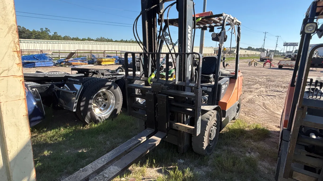 DOOSAN FORKLIFT SN: NC-00231