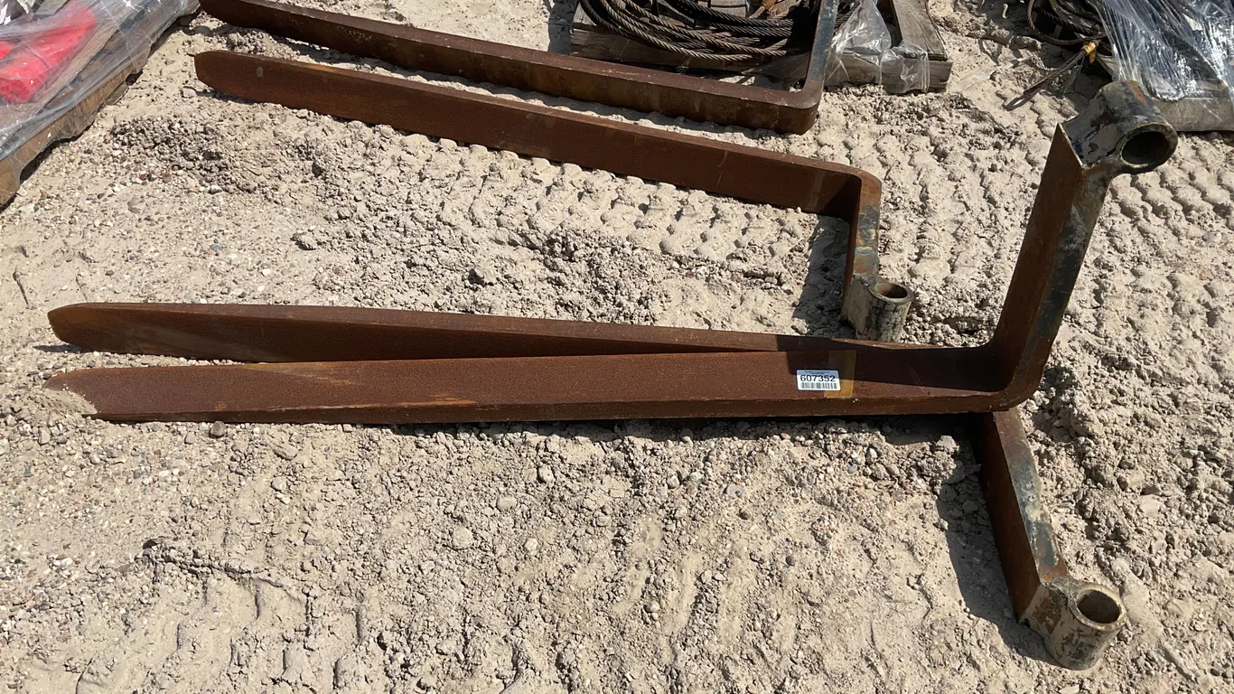 6 FT TELEHANDLER FORKS