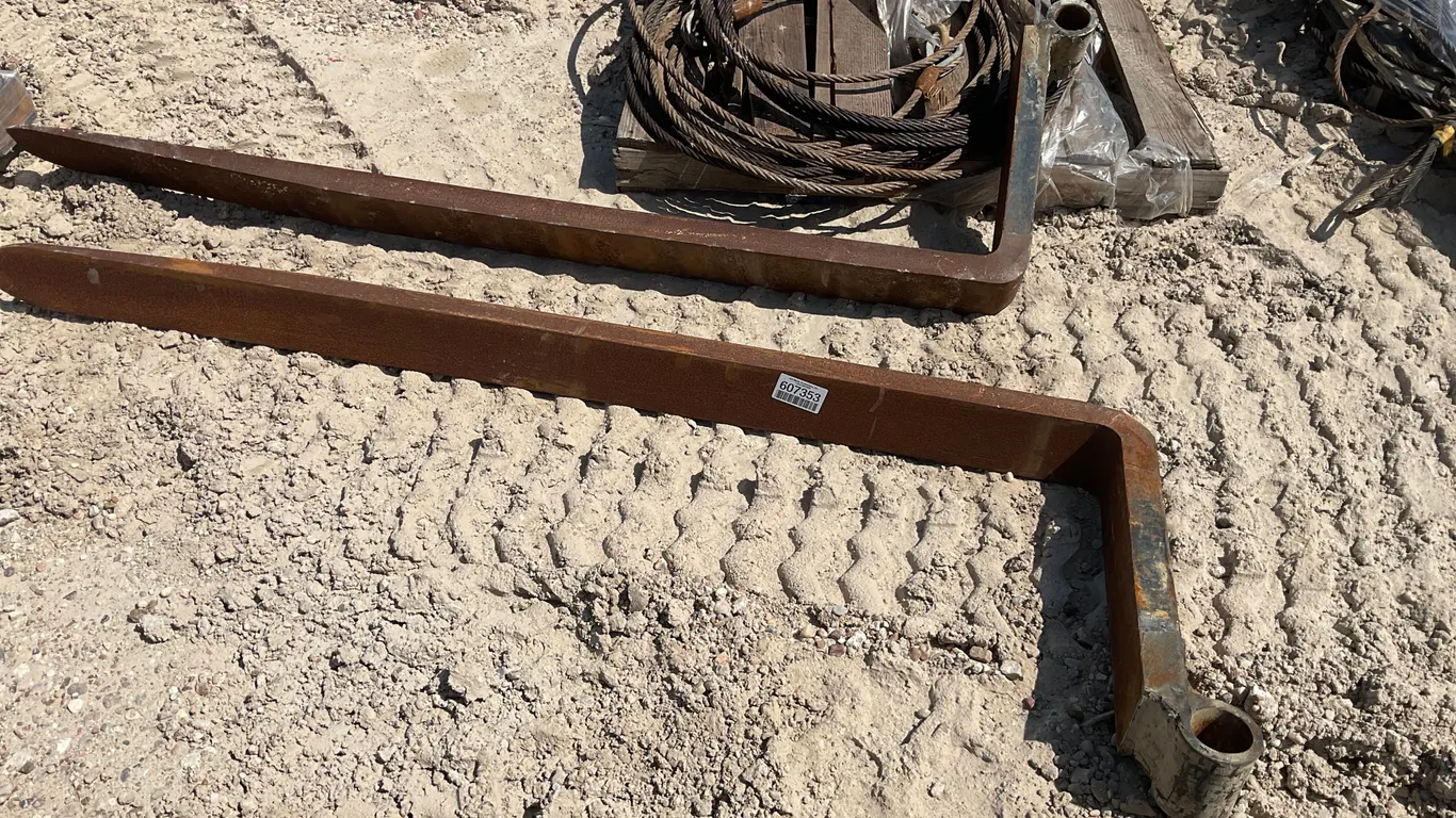 6 FT TELEHANDLER FORKS