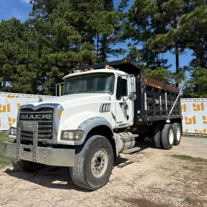 2007 MACK CTP (GRANITE) TRI-AXLE DUMP TRUCK VIN: 1M2AT04C77M005260