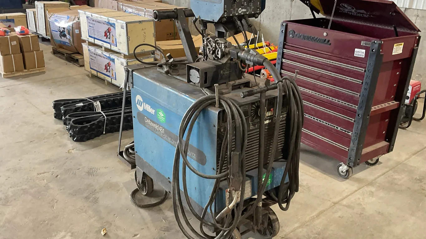 MILLER DELTAWELD 451 450 AMP WELDER SN: KB122722