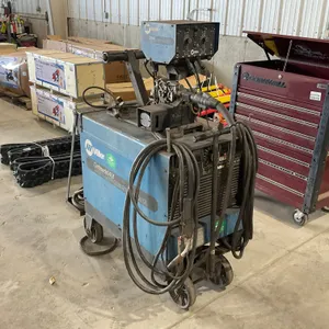 MILLER DELTAWELD 451 WELDER SN: KB122722