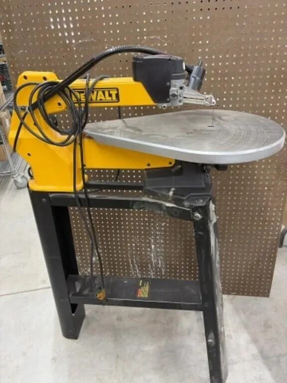 Dewalt 20 " Scroll Saw On Metal Stand, 33x16x49 “