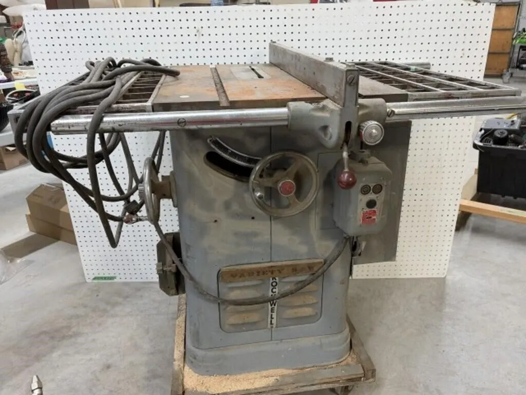 Rockwell Table Saw On A Cart, 46x30x39 "