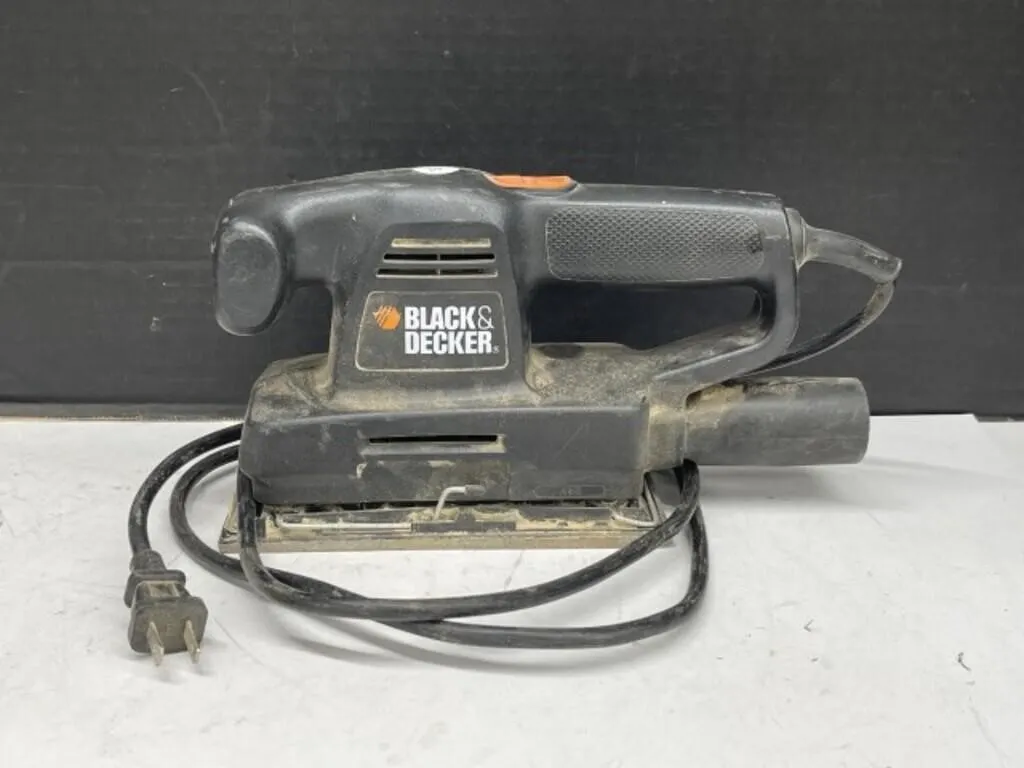 Black&decker 1/3 Sheet Finishing Sander