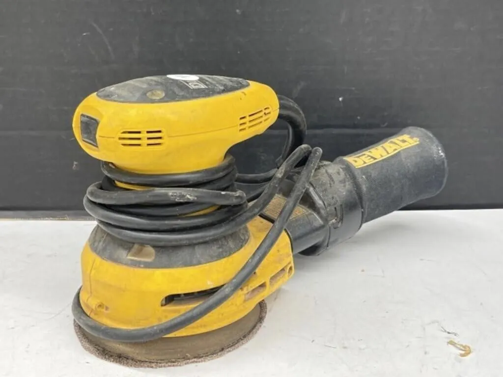 Dewalt Random Orbit Palm Sander D26450